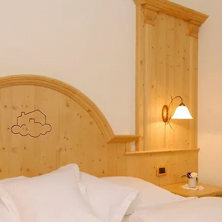 Paradise Hotel 4*