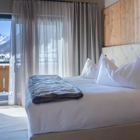 Hotel Paradise 4*