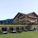 Отель Paradise