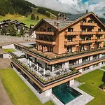 Paradise Отель 4*