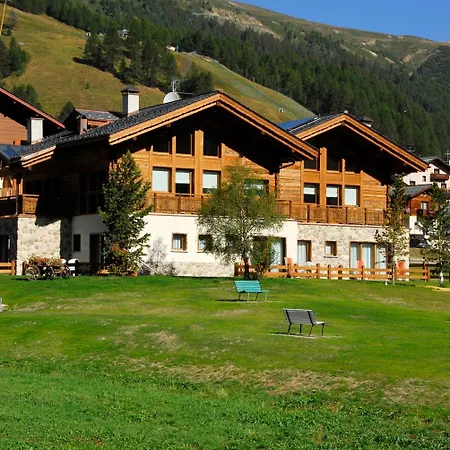 Paradise Hotel 4*
