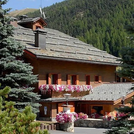 Paradise 4* ليفينو