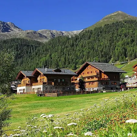 Paradise فندق ليفينو